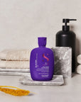 Alfaparf Milano Semi Di Lino Blonde Anti-Yellow Shampoo - lifestyle image