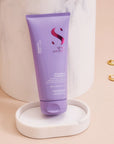 Alfaparf Milano Semi Di Lino Smooth Smoothing Conditioner - lifestyle image