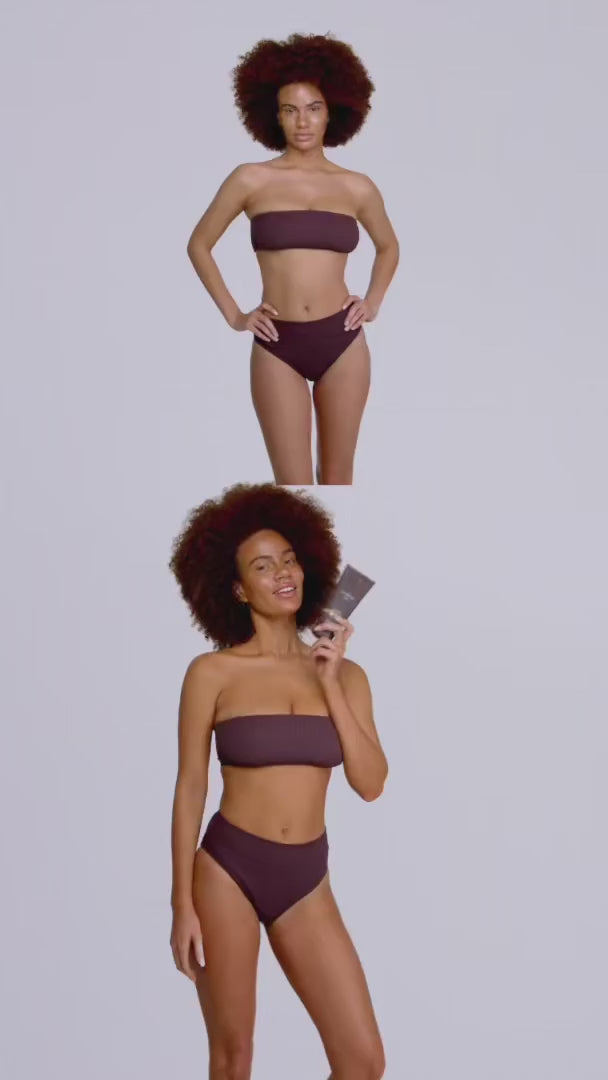 Video of model applying Vita Liberata The Lotion - Medium