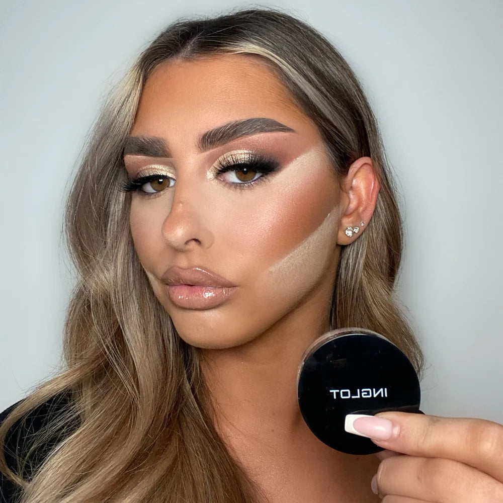 Model using Inglot Smoothing Under Eye Powder to bake