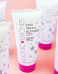 Iconic Bronze Luxury Gradual Moisturiser, close up