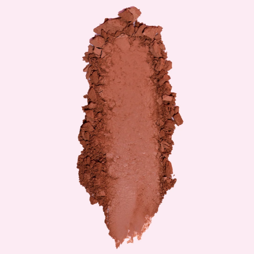 DOLL BEAUTY Gimmie Sun Dark, swatch