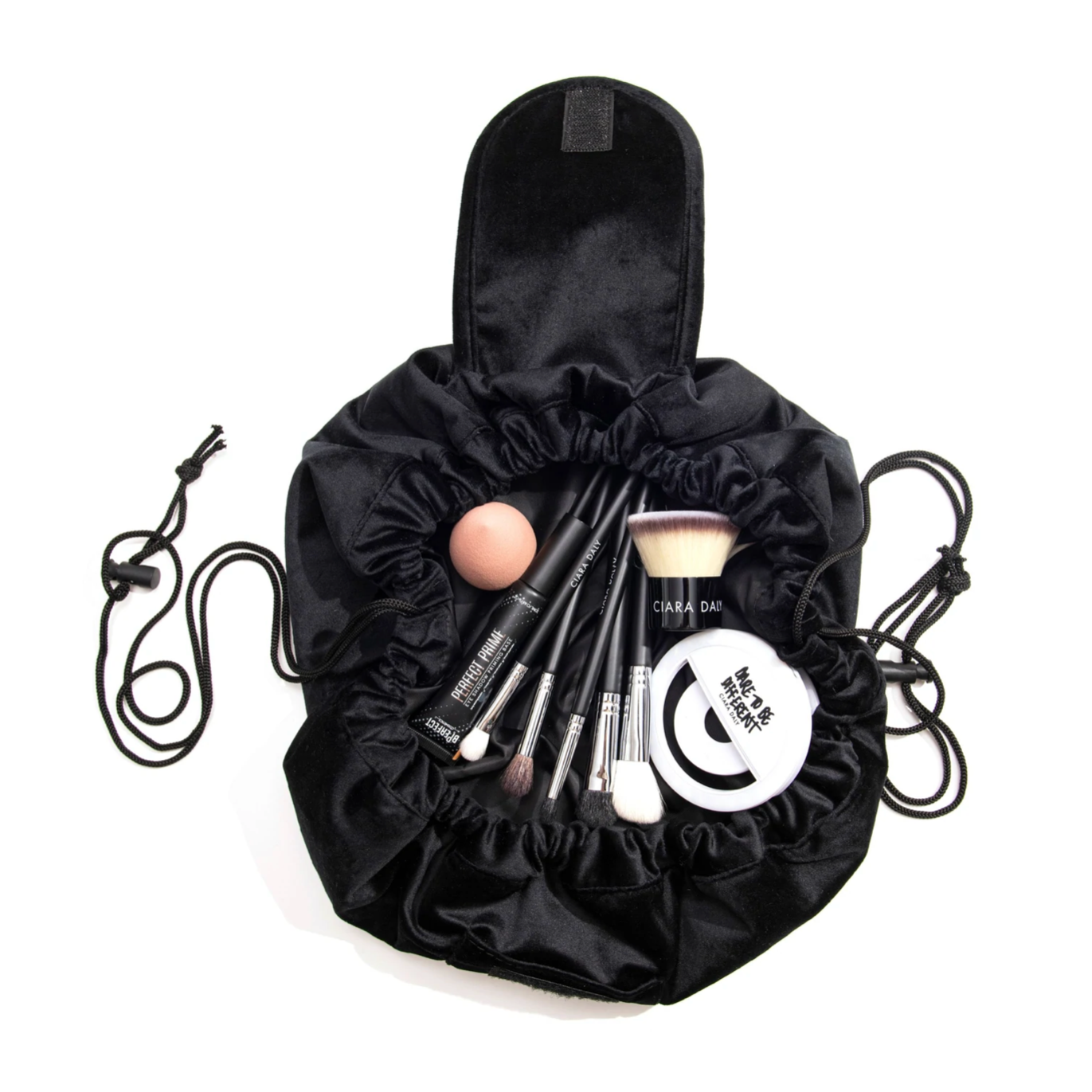 CIARA Daly Noir MakeUp Bag, open