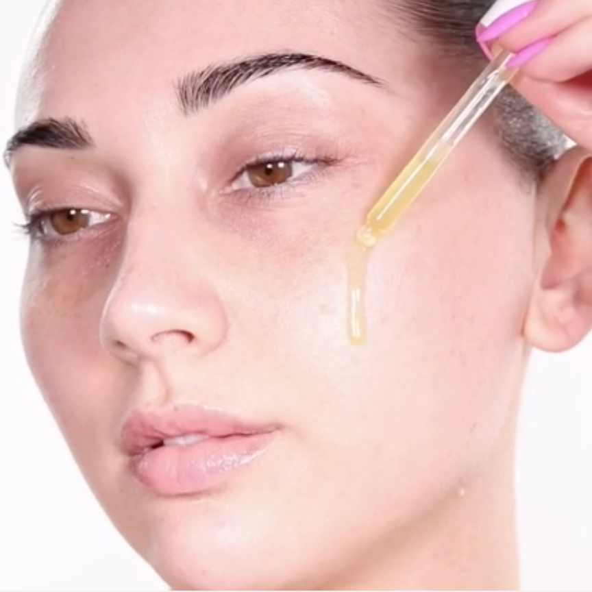 Model using Inglot Rosie For Inglot Glowing Veil Tanning Oil