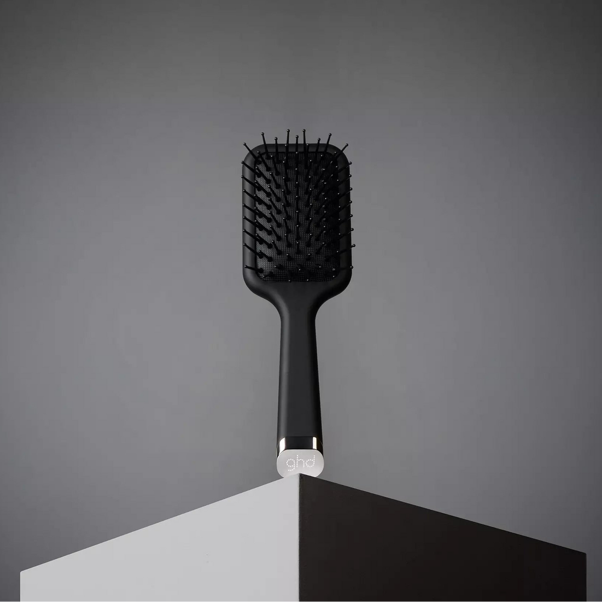 ghd The Mini All Rounder - Paddle Brush lifestyle image