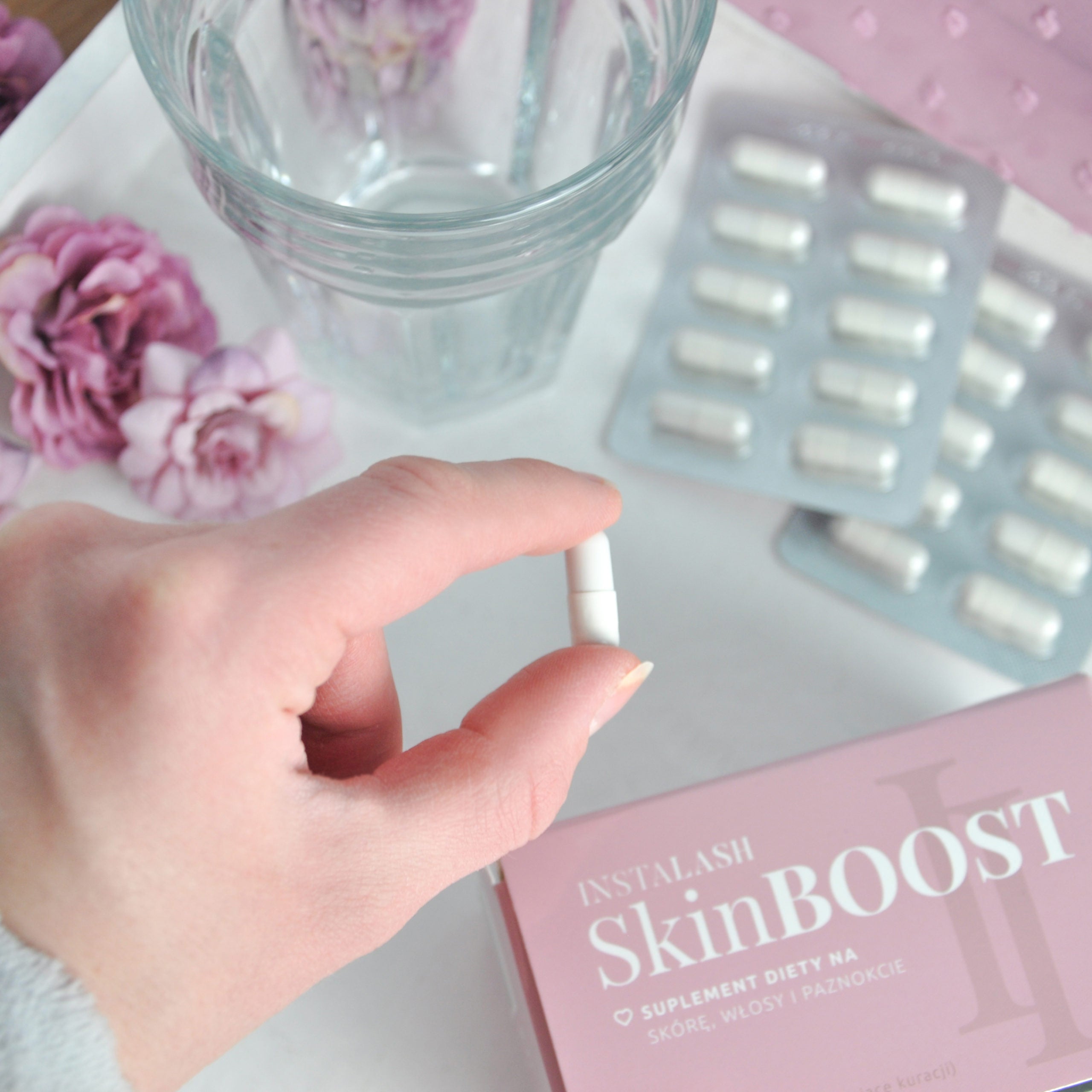 Instalash SkinBOOST – Dietary Supplement for Skin, Hair, Eyelashes & Nails 60 capsules, open packaging