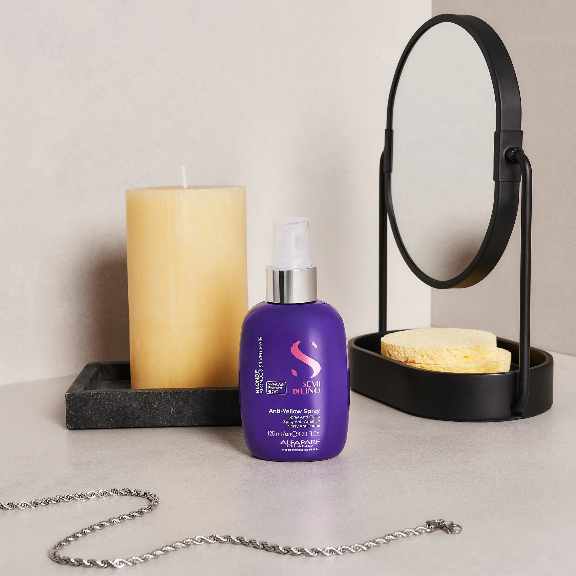 Alfaparf Milano Semi Di Lino Blonde Anti-Yellow Spray - lifestyle image
