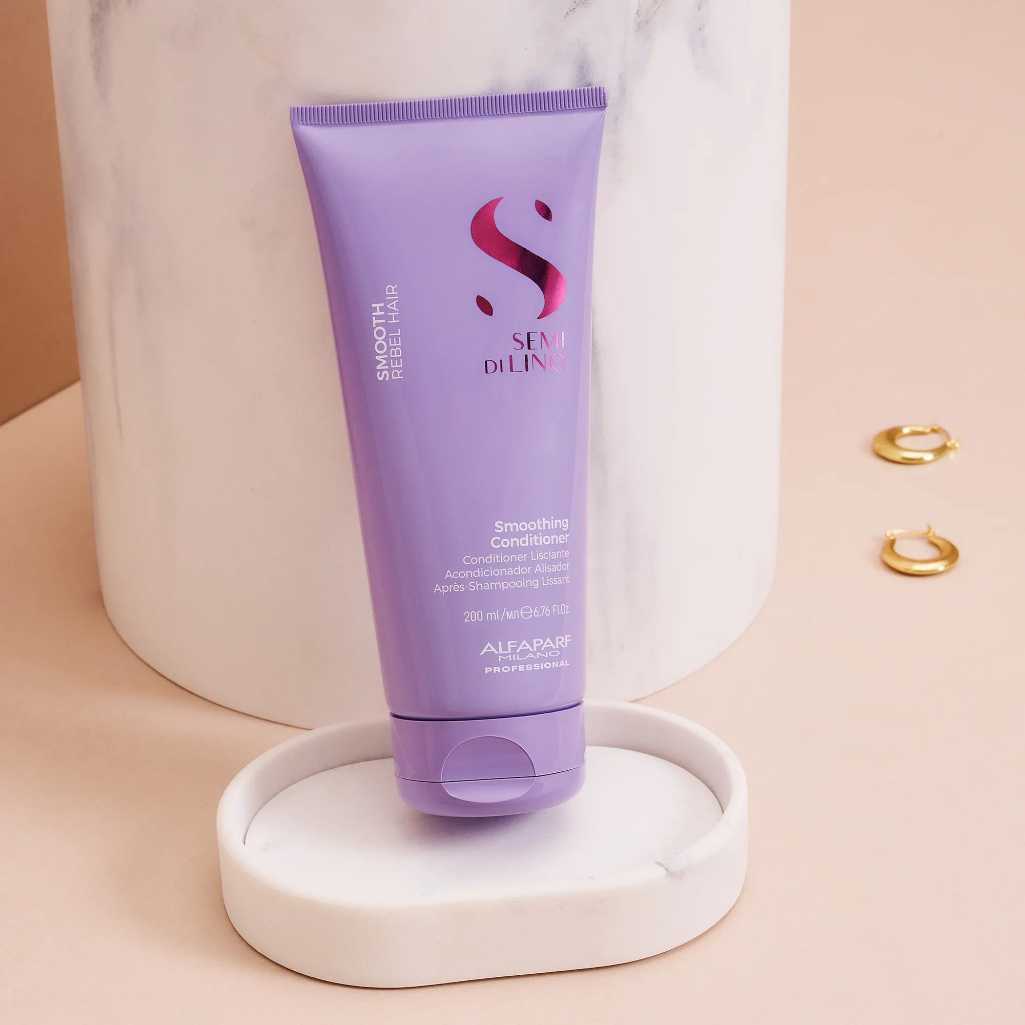 Alfaparf Milano Semi Di Lino Smooth Smoothing Conditioner - lifestyle image