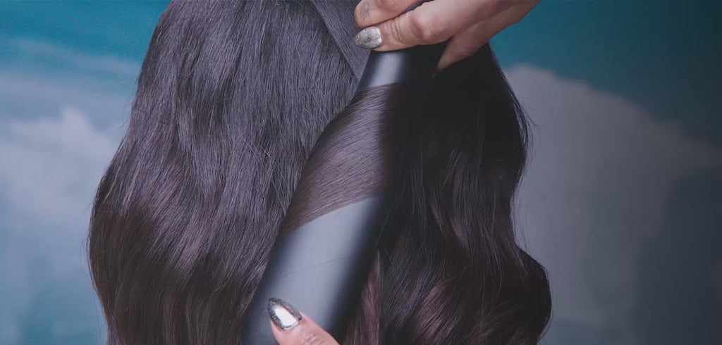 Vide of model using ghd Max Wide Plate Straightener Gift Set 