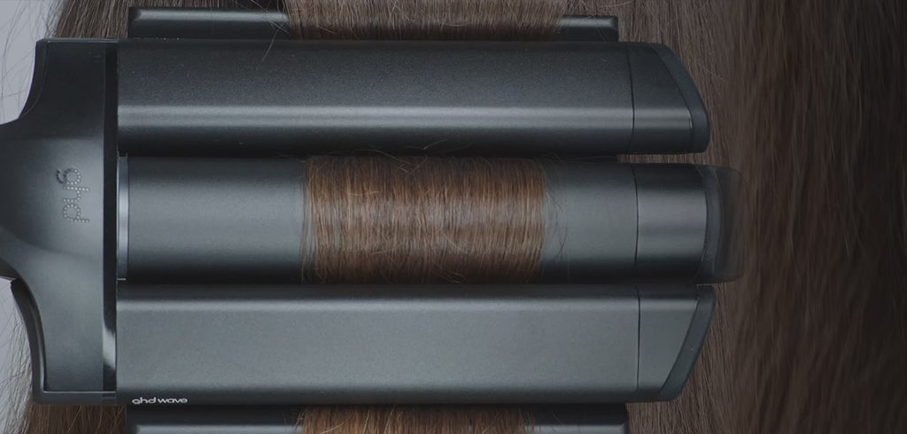 Video showing how to use ghd Wave