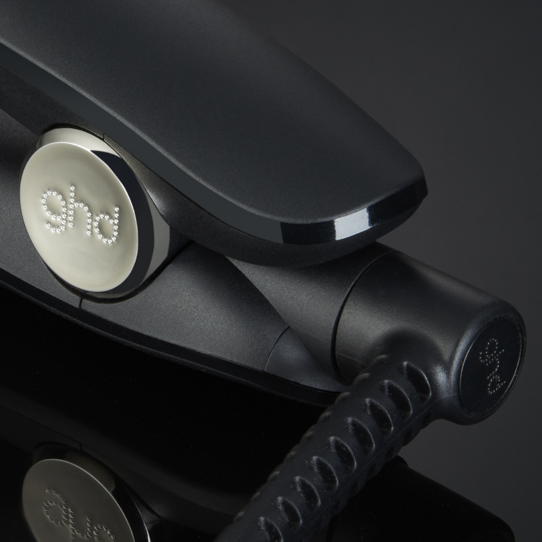 GHD Max Hair Straightner, close up of hinge