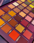 bPerfect X Stacey Marie CARNIVAL IV – The Antitode Palette, close up