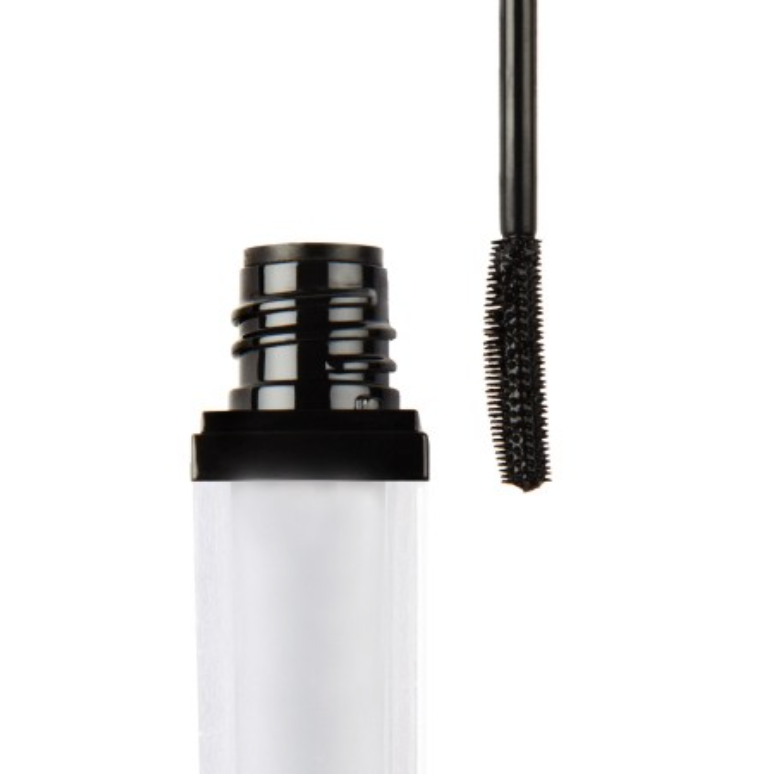 HD Brows LASH &amp; BROW BOOSTER close up