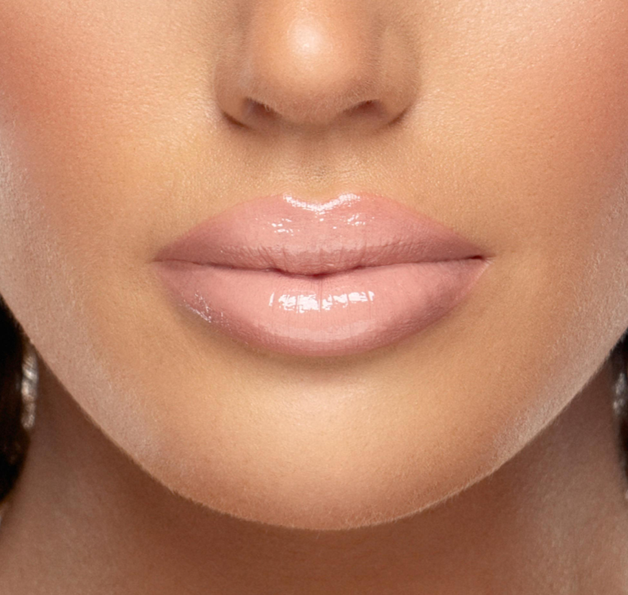 Model wearing bPerfect DOUBLE GLAZED LIPGLOSS