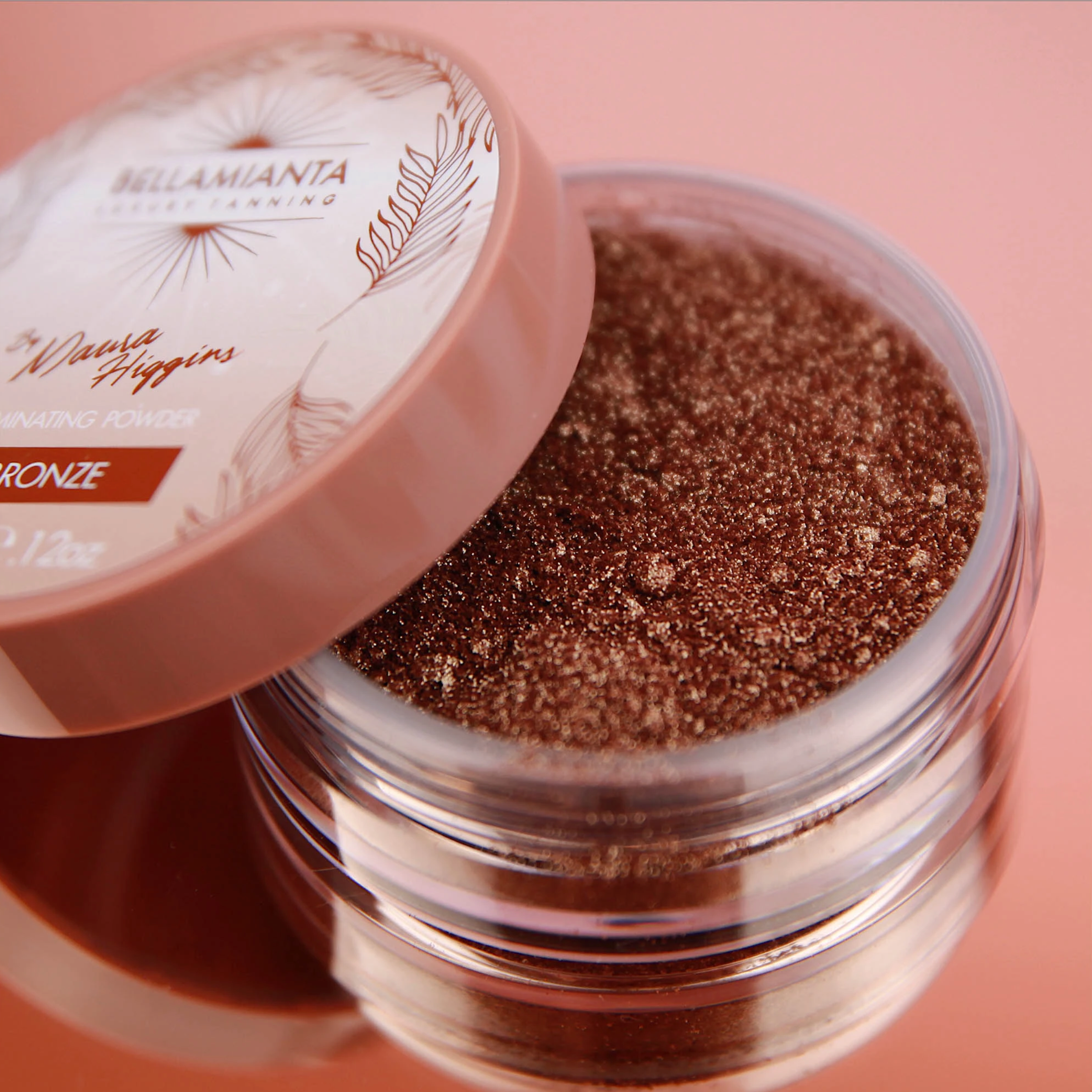 BELLAMIANTA Illuminating Powder by Maura Higgins Bronze, open and close up