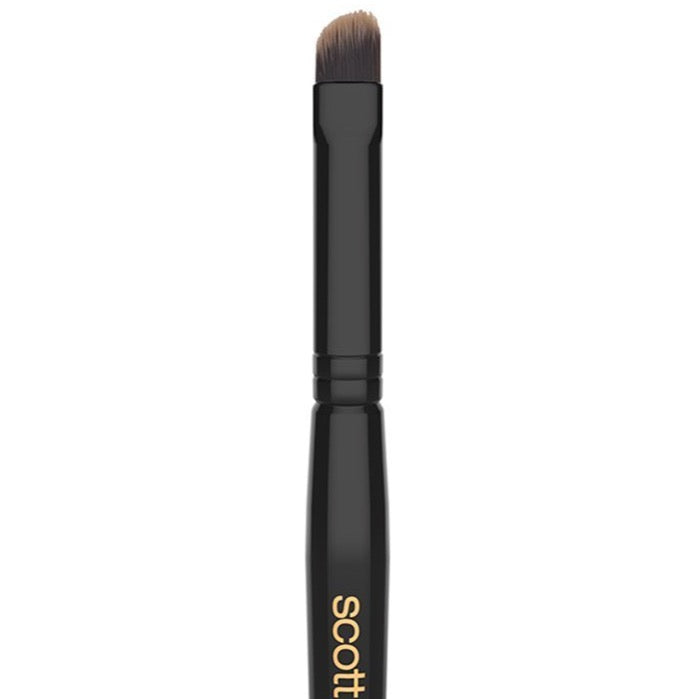 Scott Barnes PRO BRUSH #60 LIP & EYE DUALITY LINER, close up